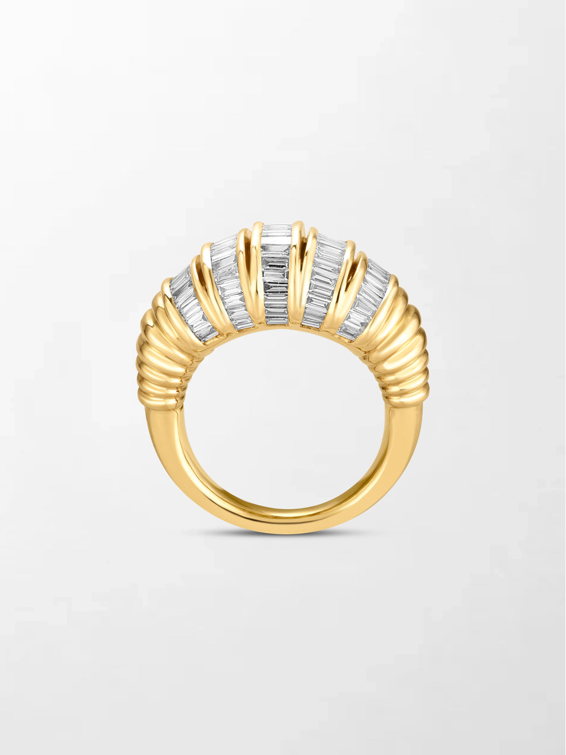 Two-Tone Gold Diamond Ring with Baguette-Cut Diamond Band – Elegant Statement Jewelry