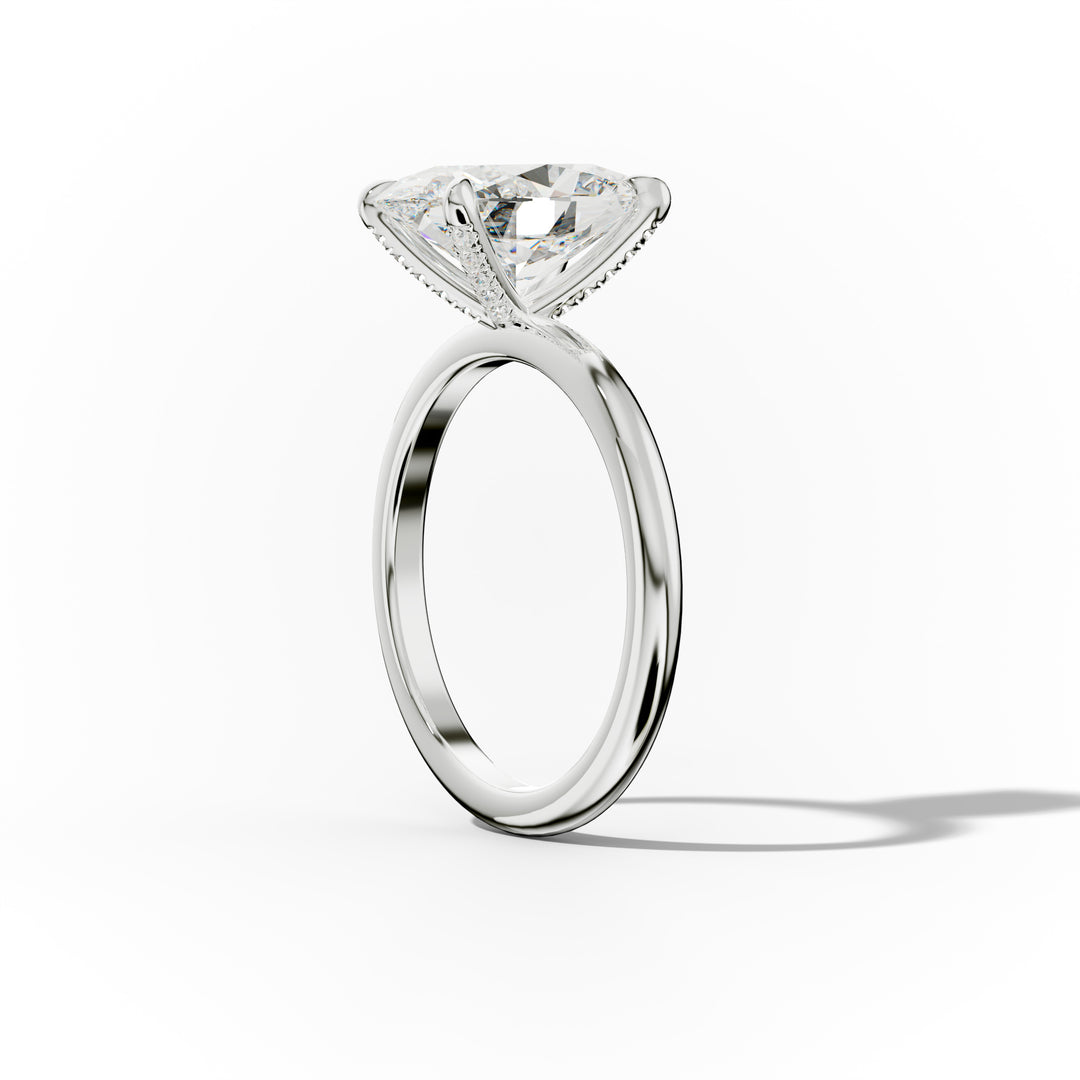 Elegant Oval Cut Diamond Engagement Ring in 14K Gold – Classic Solitaire Bridal Ring