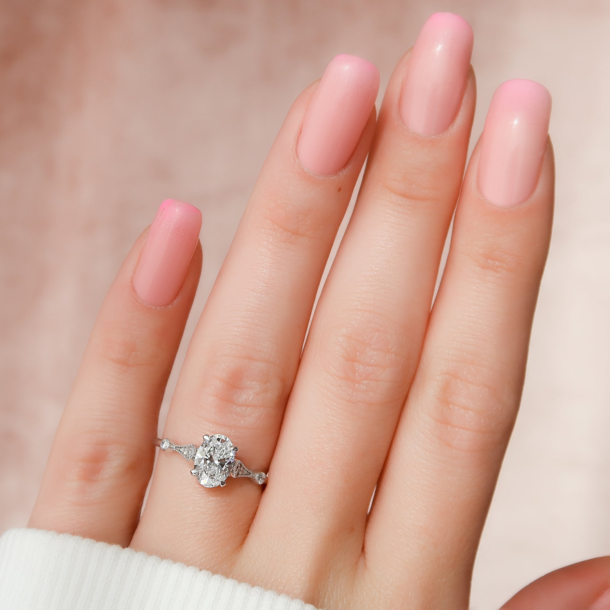 Oval Cut Diamond Engagement Ring with Pavé Side Stones – Elegant White Gold Ring