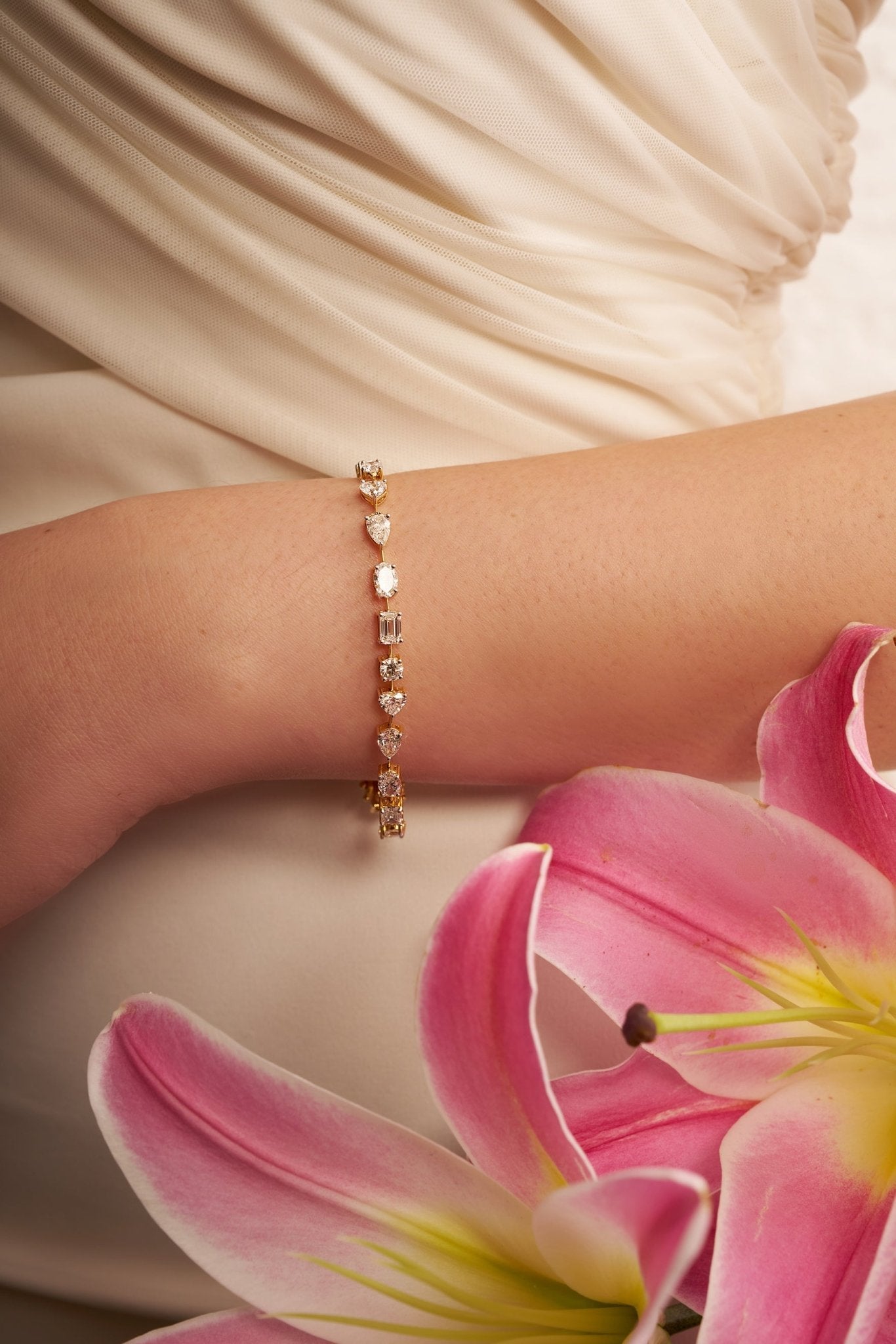 18K Gold Plated Moissanite Tennis Bracelet – Sparkling Round & Emerald Cut Link Bracelet for Women